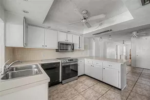 1647 Summerdale Dr S, Clearwater, FL 33764 - Photo 17