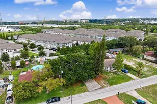 1647 Summerdale Dr S, Clearwater, FL 33764 - Photo 49