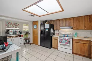 6144 Beechwood Dr, Dade City, FL 33523 - Photo 3