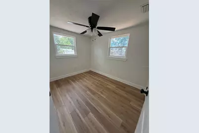 4930 72nd Street N, Saint Petersburg, FL 33709 - Photo 3