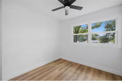 2102 E Howell Street, Tampa, FL 33610 - Photo 23