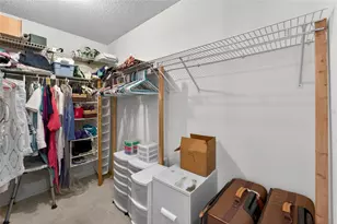 2015 Berry Roberts Dr, Sun City Center, FL 33573 - Photo 43