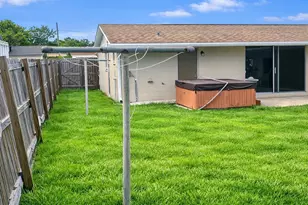 8434 77th Ave, Seminole, FL 33777 - Photo 9