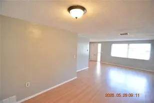 10816 Piccadilly Rd, Port Richey, FL 34668 - Photo 9