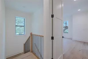 4608 W El Prado Blvd, Tampa, FL 33629 - Photo 31
