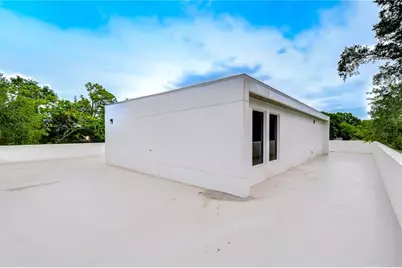 6805 New York Drive, Tampa, FL 33619 - Photo 41