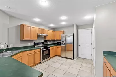 11913 Mango Groves Boulevard, Seffner, FL 33584 - Photo 21