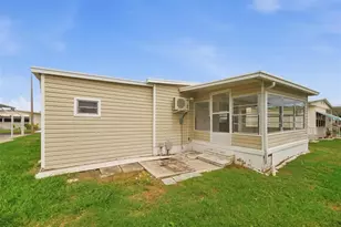 4410 Tucker Square, New Port Richey, FL 34652 - Photo 29