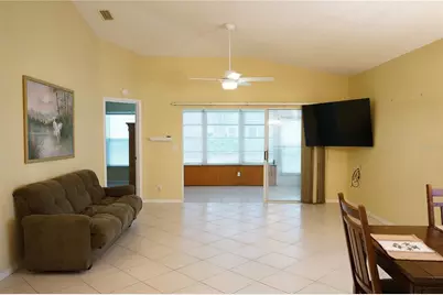 652 Mc Daniel Street, Sun City Center, FL 33573 - Photo 9