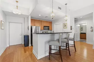 1010 Central Ave, Saint Petersburg, FL 33705 - Photo 9