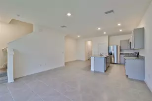 233 Mangrove Shade Cir, Apollo Beach, FL 33572 - Photo 9