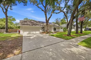 1521 Waterwood Dr, Lutz, FL 33559 - Photo 3