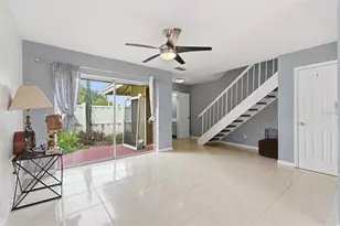 6902 El Centro Ct, Tampa, FL 33634 - Photo 3