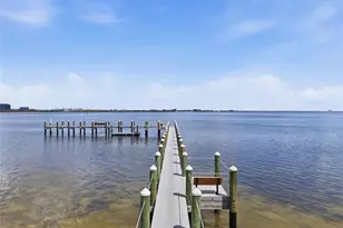 4304 Bay Club Cir, Tampa, FL 33607 - Photo 9