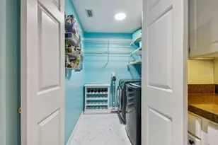 4304 Bay Club Cir, Tampa, FL 33607 - Photo 15