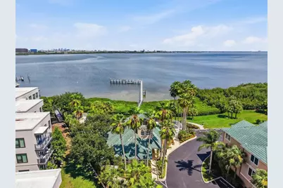 4304 Bay Club Circle #4304, Tampa, FL 33607 - Photo 7