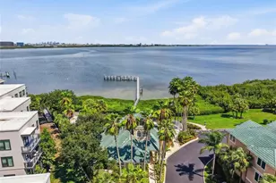 4304 Bay Club Cir, Tampa, FL 33607 - Photo 7