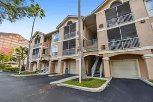 4304 Bay Club Cir, Tampa, FL 33607 - Photo 5