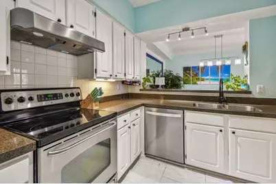 4304 Bay Club Circle #4304, Tampa, FL 33607 - Photo 15