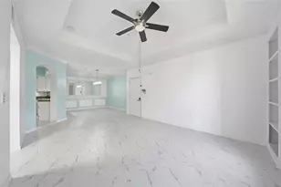 4304 Bay Club Cir, Tampa, FL 33607 - Photo 23