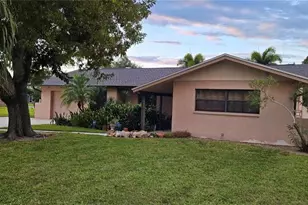 1031 Averly St, Fort Myers, FL 33919 - Photo 1