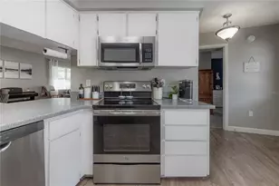 13210 Whaler Dr, Hudson, FL 34667 - Photo 17
