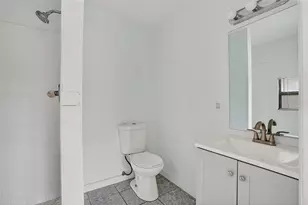 4320 44th St N, Saint Petersburg, FL 33714 - Photo 19