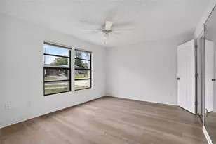 4320 44th St N, Saint Petersburg, FL 33714 - Photo 15