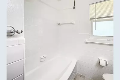 8802 109th Lane, Seminole, FL 33772 - Photo 7