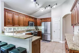 12502 Blazing Star Dr, Tampa, FL 33626 - Photo 11