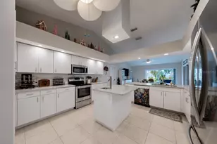 2027 New Bedford Dr, Sun City Center, FL 33573 - Photo 23