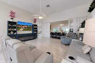 2027 New Bedford Dr, Sun City Center, FL 33573 - Photo 7