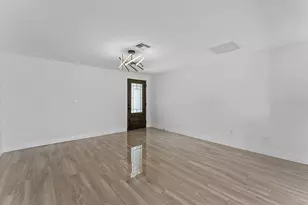 5510 Bayou Grande Blvd NE, Saint Petersburg, FL 33703 - Photo 5