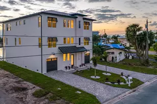 11460 7th St E, Treasure Island, FL 33706 - Photo 5