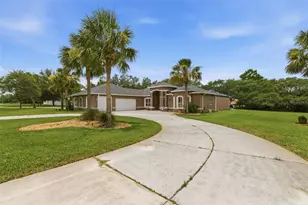 11145 Mountain Mockingbird Rd, Weeki Wachee, FL 34614 - Photo 3