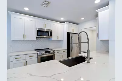 4321 Foxglen Lane, Tampa, FL 33624 - Photo 27