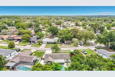 4321 Foxglen Lane, Tampa, FL 33624 - Photo 69