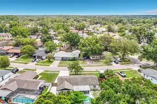 4321 Foxglen Ln, Tampa, FL 33624 - Photo 69