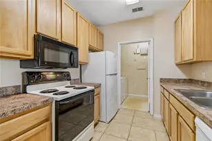 10203 Courtney Palms Blvd, Tampa, FL 33619 - Photo 15