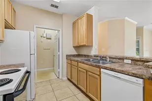10203 Courtney Palms Blvd, Tampa, FL 33619 - Photo 17