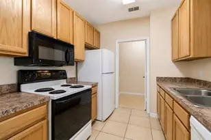 10203 Courtney Palms Blvd, Tampa, FL 33619 - Photo 15