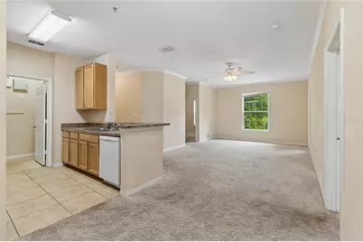 10203 Courtney Palms Boulevard #103, Tampa, FL 33619 - Photo 13