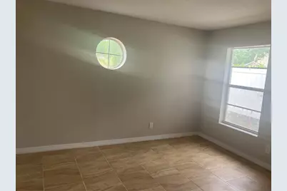 601 Banana Street, Tarpon Springs, FL 34689 - Photo 7