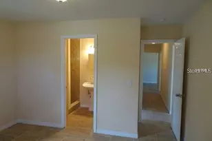 601 Banana St, Tarpon Springs, FL 34689 - Photo 5