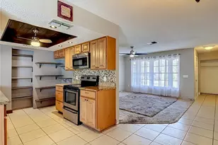 6391 Curtiss Ln, Spring Hill, FL 34608 - Photo 5