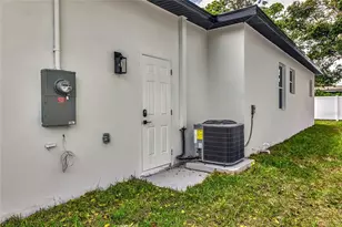 6251 148th Ave N, Clearwater, FL 33760 - Photo 59