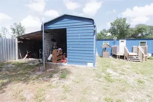 45506 Magnolia St, Paisley, FL 32767 - Photo 3