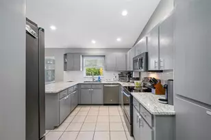 1632 Windsor Pl, Clearwater, FL 33755 - Photo 13
