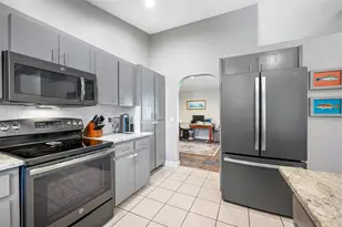 1632 Windsor Pl, Clearwater, FL 33755 - Photo 9