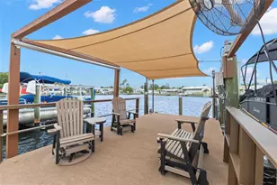 7174 Mt Arlington Dr NE, Saint Petersburg, FL 33702 - Photo 13